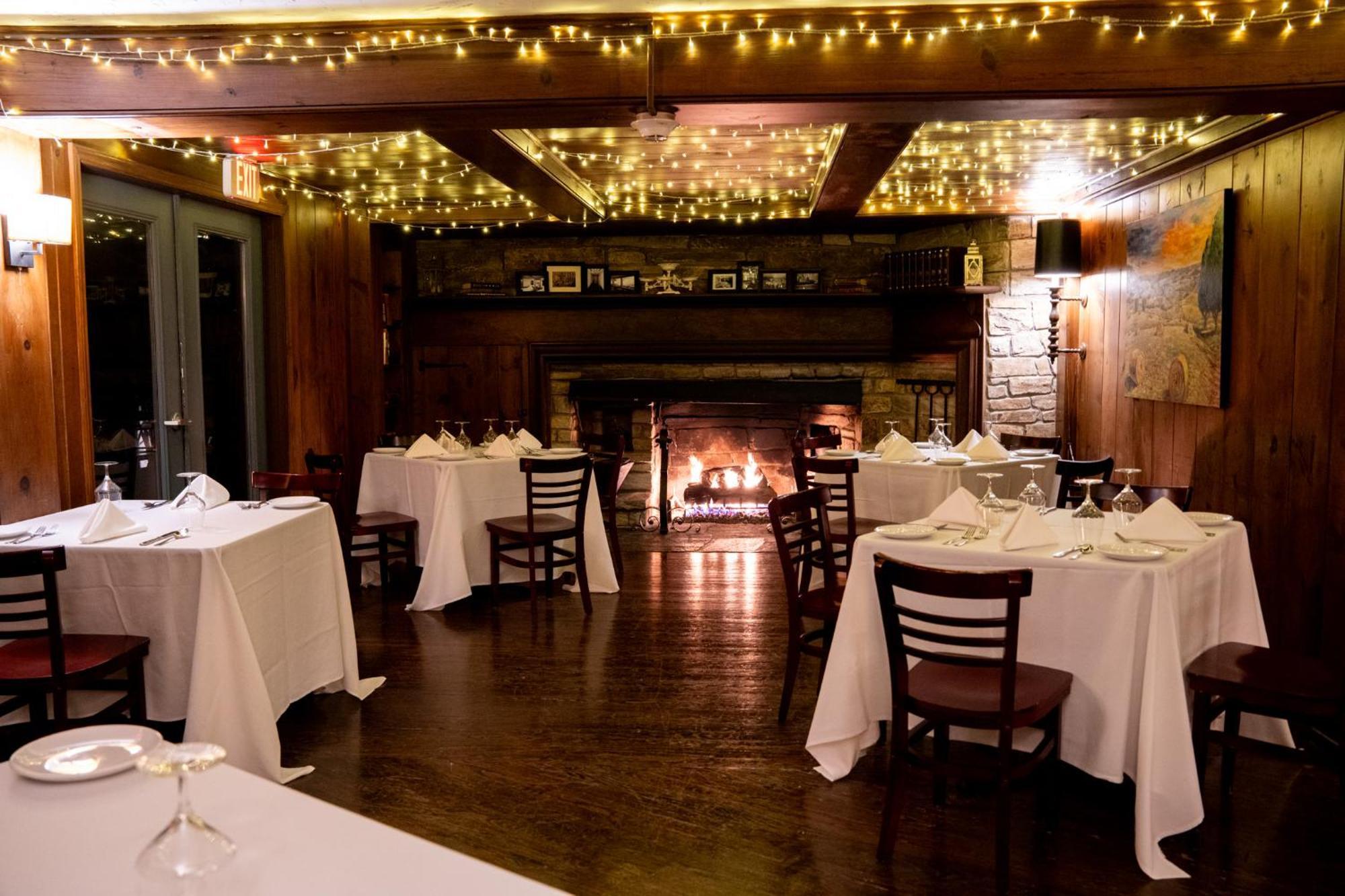 Inn At Crestwood Boone Bagian luar foto